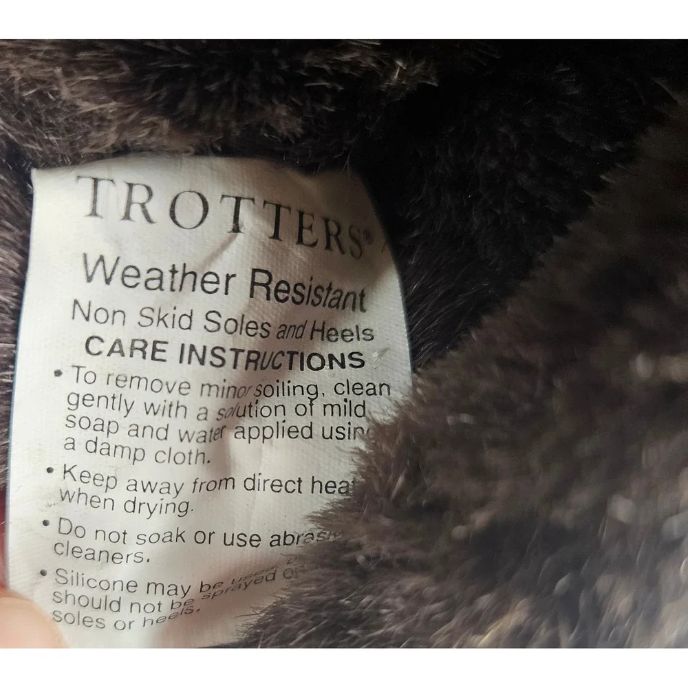 Trotters Brady Brown Weather Resistant Faux Fur Front Zip Winter Boots 9 WW